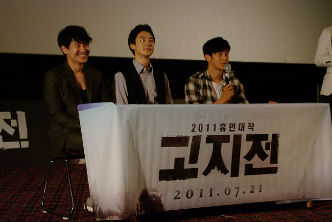 [2011] The Front Line/고지전 - Go Soo, Shin Ha Kyun, Lee Je Hoon, Ryu Seung Ryong (Vietsub Completed) 147E693C4E096956280A08